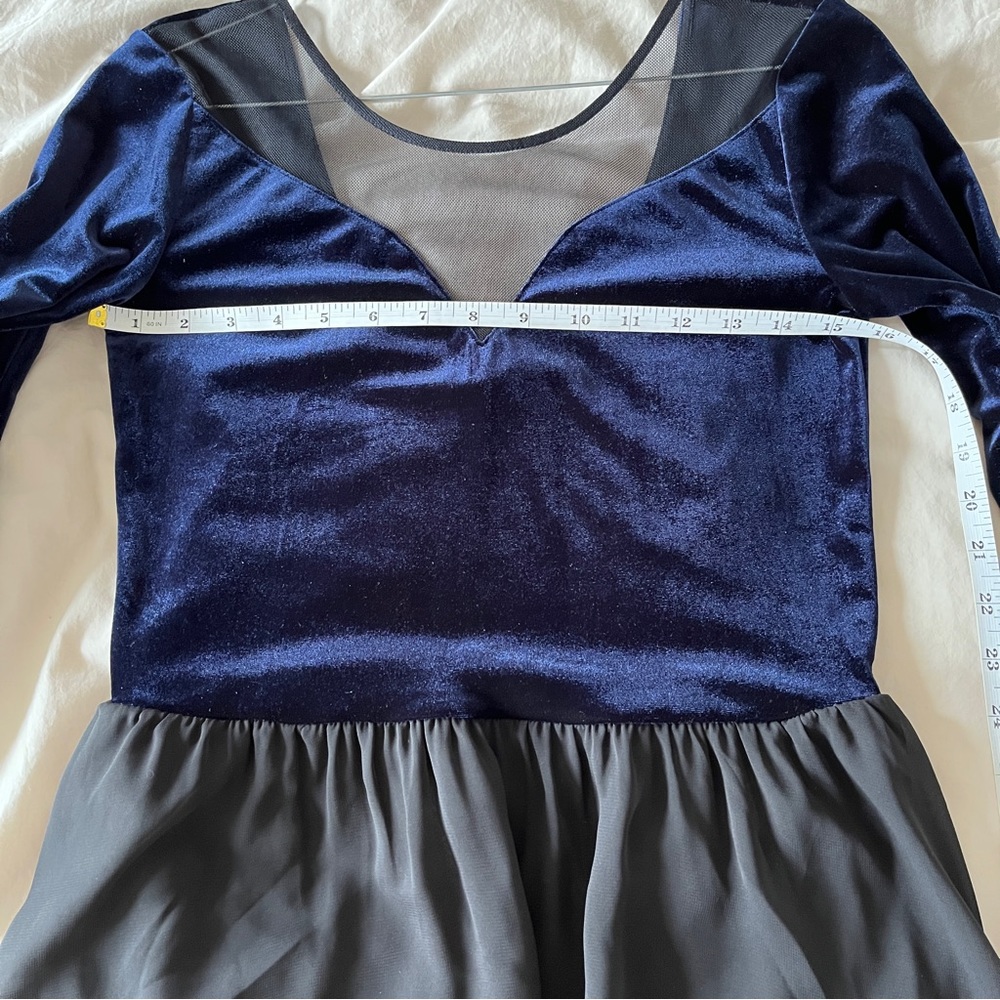 Blue Velvet Dress with Black Skirt and Lace Detail - Picture 4 of 9